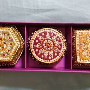 Pier 1 - Beautiful Mirrored -Set of 3 Jeweled Boxes- new in box